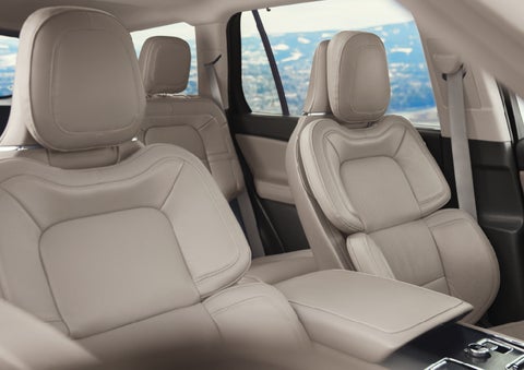The interior of a 2024 Lincoln Aviator® SUV in the Sandstone interior color | Libertyville Lincoln Sales, Inc. in Libertyville IL